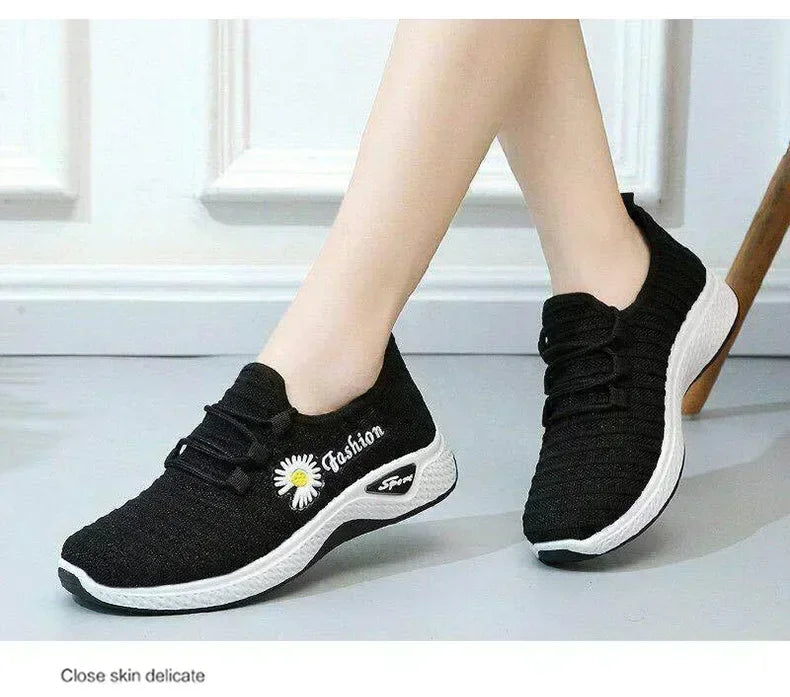 women's light running shoes,Adult sneakers,  net shoes, comfortable soft soled sneakers, women's breathable casual single shoes